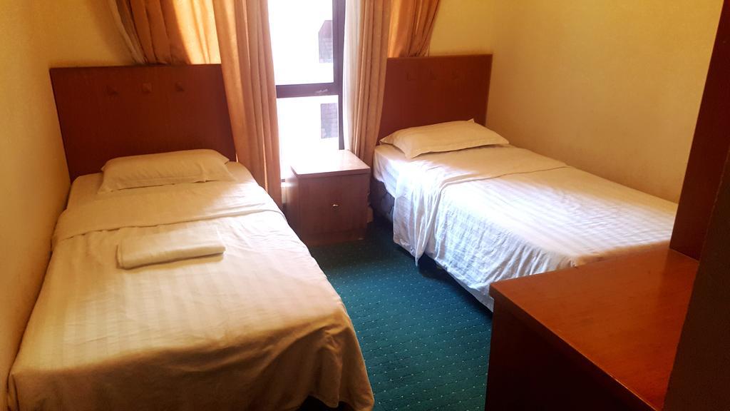 Homestay Marina Court Resort Kota Kinabalu Bagian luar foto