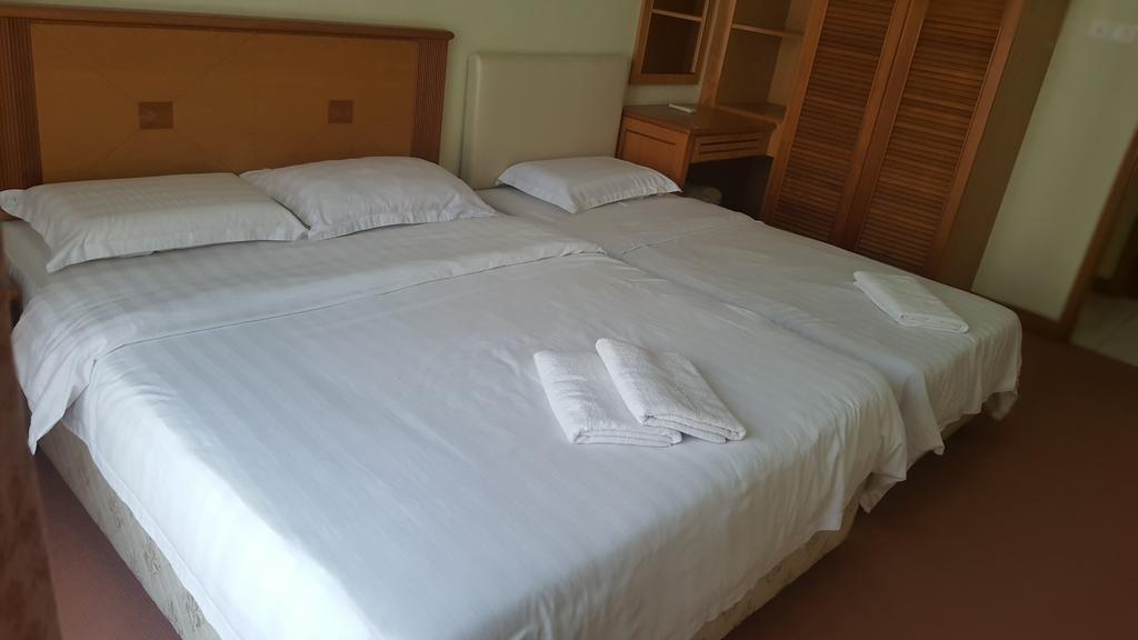 Homestay Marina Court Resort Kota Kinabalu Bagian luar foto