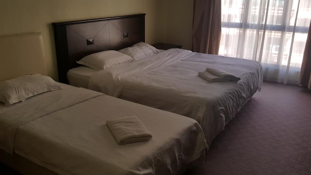 Homestay Marina Court Resort Kota Kinabalu Bagian luar foto
